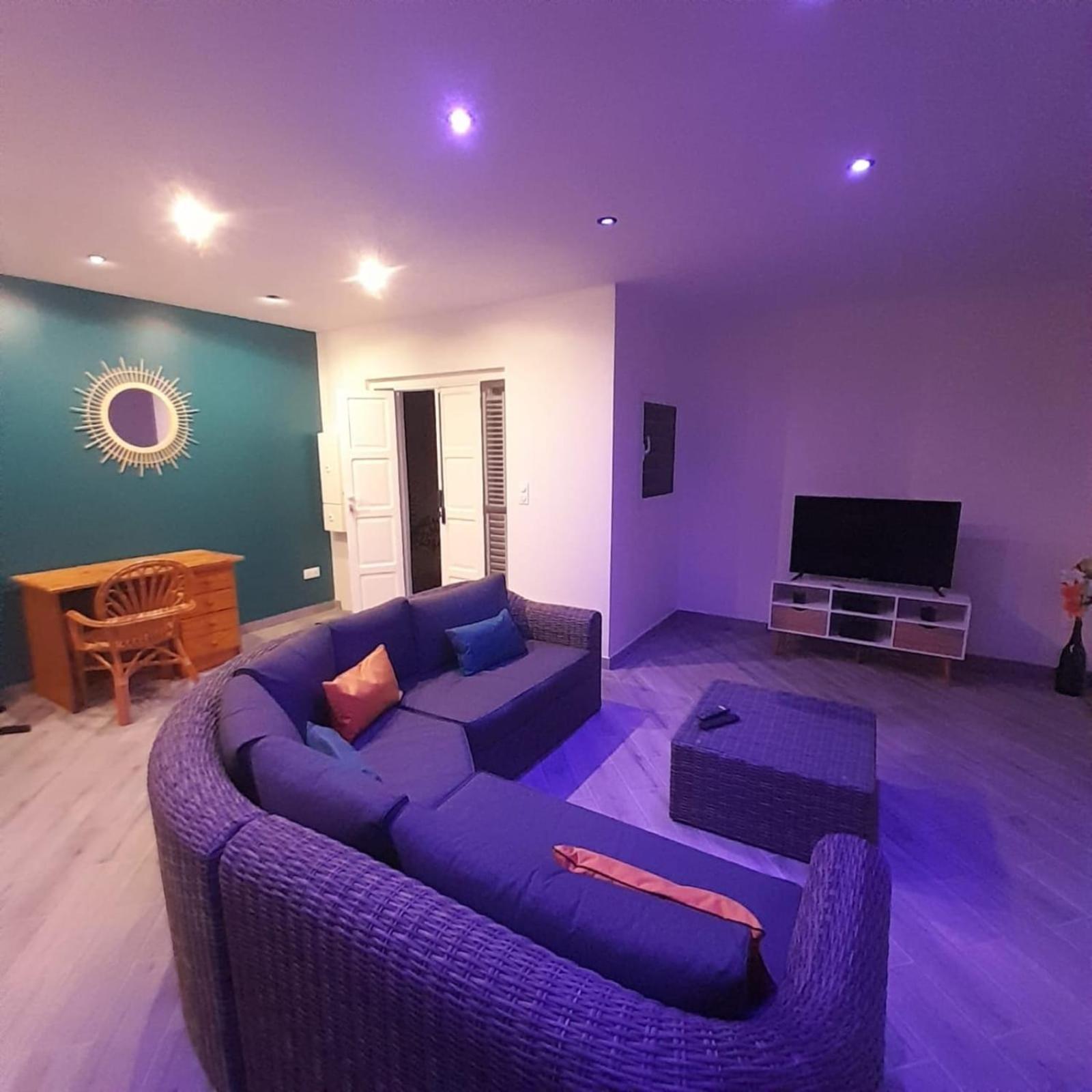 972M Beautiful Air-Conditioned Villa With Garden Le Carbet Esterno foto